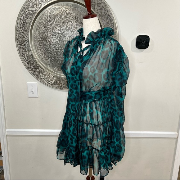 NWT Gigiis Green and Black Cheetah Print Dress with Belt Size Medium - Picture 9 of 10